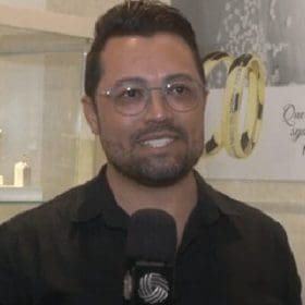 Marina Joias e V.House lançam ações em comemoração ao mês das mulheres