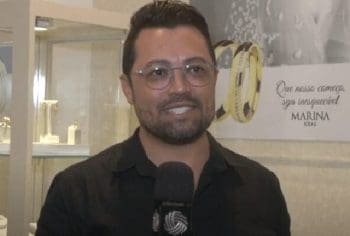 Marina Joias e V.House lan&ccedil;am a&ccedil;&otilde;es em comemora&ccedil;&atilde;o ao m&ecirc;s das mulheres