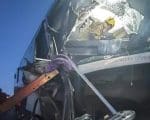 Acidente entre ônibus e carreta deixa mais de oito feridos, em Montes Claros
