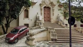 Alunas denunciam professor por ass&eacute;dio sexual em escola de BH