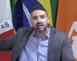 Flávio Marra critica irmãos Azevedo: "Vocês precisam ser mais o que pra resolver a falta d'água"?