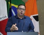 Ney Burguer cita den&uacute;ncia no Minist&eacute;rio P&uacute;blico e afirma que vai continuar cobrando da Copasa