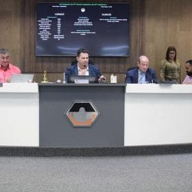 Flavio Marra cobra respeito do prefeito de Divin&oacute;polis em rela&ccedil;&atilde;o aos vereadores