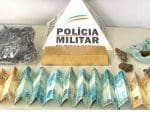 PM apreende drogas e dinheiro em operação contra o tráfico em Divinópolis