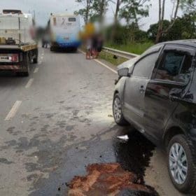 Idoso é socorrido pelo Samu após carro bater em ônibus e pegar fogo no Lagoa dos Mandarins