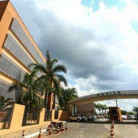 Anvisa suspende produtos de empresa de suplementos alimentares