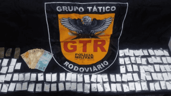 Passageiro de &ocirc;nibus de viagem &eacute; flagrado com drogas na BR-381