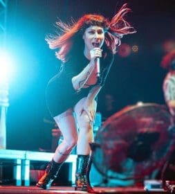 Rock Uai: Pitty celebra 20 anos de &ldquo;Admir&aacute;vel Chip Novo&rdquo; com disco remasterizado e show em Divin&oacute;polis