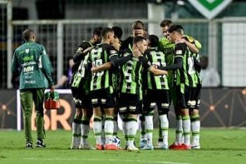Coelho na luta para sair do Z4 enfrenta o Le&atilde;o do Pici. Am&eacute;rica x Fortaleza.