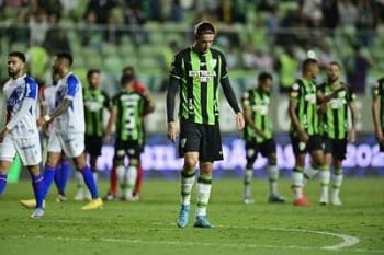 Coelho enfrenta o l&iacute;der para tentar sair do Z4. Botafogo x Am&eacute;rica
