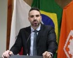 Fl&aacute;vio Marra afirma que pedir&aacute; afastamento de secret&aacute;rio de sa&uacute;de; Prefeitura nega interfer&ecirc;ncia na CPI