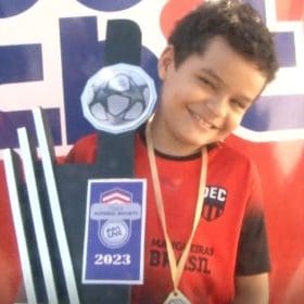 Copa Pon Chic reúne clubes de formação de atletas em Divinópolis e promove saúde