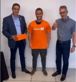 Prefeito de Divin&oacute;polis se filia ao Partido Novo