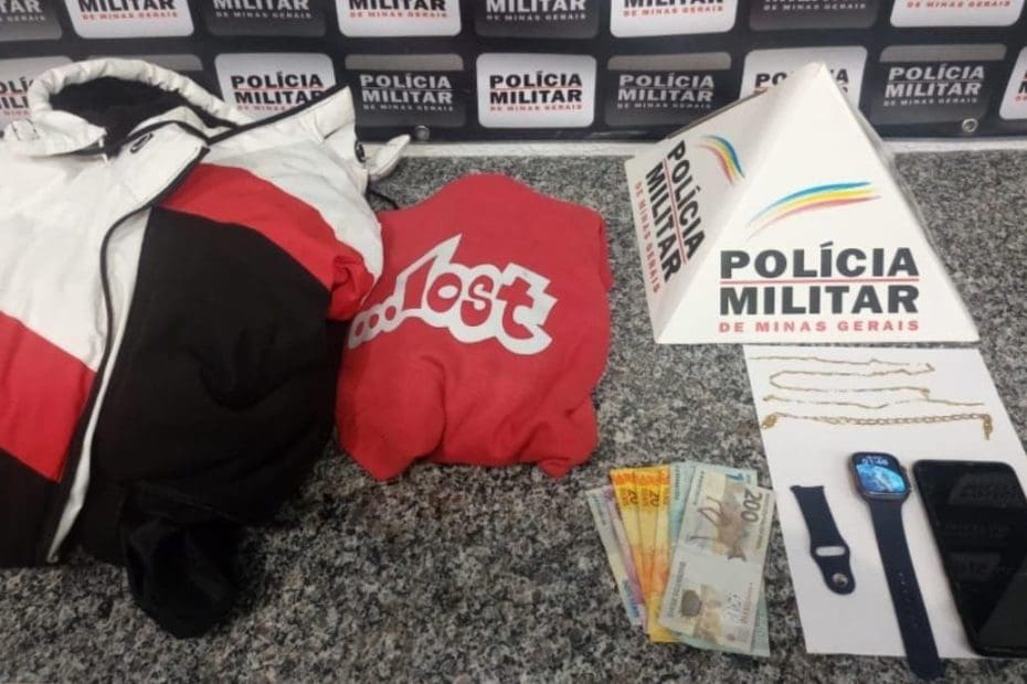 PM recupera carro roubado no Catalão; homem é preso e menor é apreendido