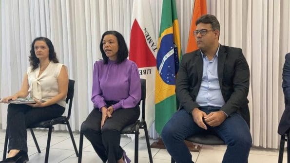 Prefeitura nega interferência política no funcionamento de clínica e diz que outros estabelecimentos atuam sem alvará