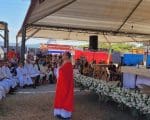 Padre Rosimar Preside a Emocionante Missa Sertaneja em Divin&oacute;polis