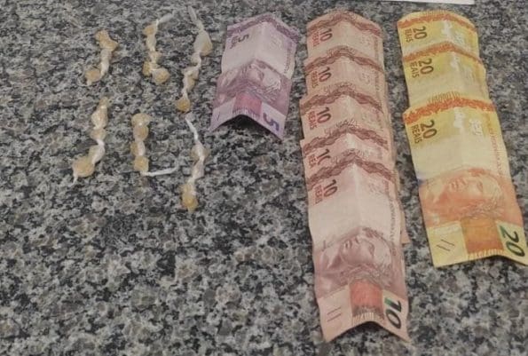 Divinópolis: Homem é preso com crack no bairro Porto Velho