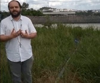 Prefeitura de Divin&oacute;polis repudia vandalismo &agrave; bandeira de Santa Cruz no Nova Fortaleza