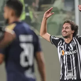 Em noite de Igor Gomes, Atl&eacute;tico bate o Alianza e respira na Libertadores