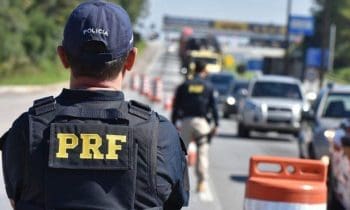 Foragido da justi&ccedil;a tenta enganar PRF em abordagem na BR-365, mas &eacute; descoberto