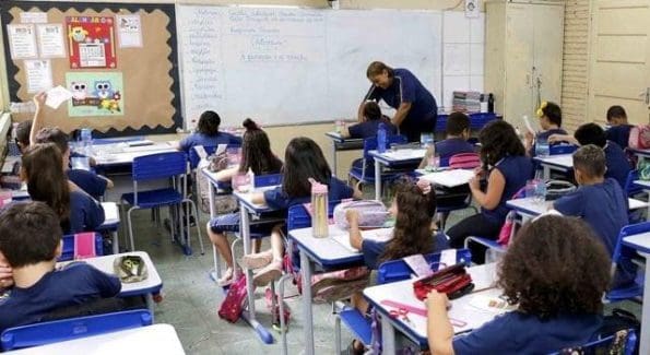 Concurso da rede estadual de ensino oferece mais de mil vagas para Divinópolis e região