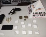 Dupla &eacute; presa por tr&aacute;fico de drogas em Cl&aacute;udio