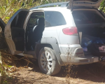 Após assalto em Arcos, ladrões abandonam veículo e materiais roubados nas proximidades de São Sebastião do Oeste