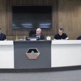 Edsom Sousa prop&otilde;e que C&acirc;mara convoque empres&aacute;rios para explicarem esquema de propina