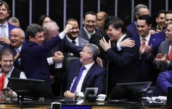 Entenda a reforma tribut&aacute;ria aprovada pela C&acirc;mara