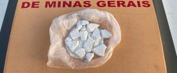 Blitz Policial em Divin&oacute;polis resulta na pris&atilde;o de suspeitos por tr&aacute;fico de drogas