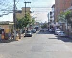 Acidente entre carro e moto é registrado na avenida Paraná, em Divinópolis