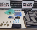 PM apreende 49 munições e pinos de cocaína em Lagoa da Prata