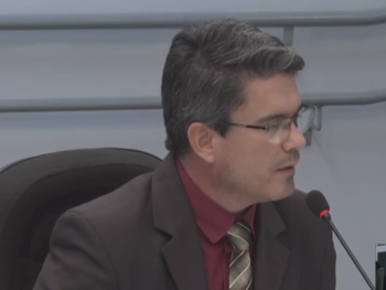Procurador entra em contradi&ccedil;&atilde;o sobre pol&ecirc;mica de terreno no bairro Icara&iacute;