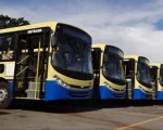 Prefeitura de Divin&oacute;polis deixa popula&ccedil;&atilde;o sem transporte e gera caos na mobilidade urbana