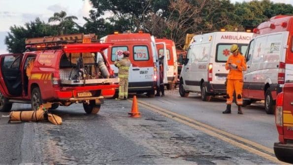 Sobreviventes de acidente que matou casal de Divinópolis precisam de doação de sangue