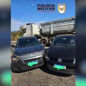 Veículo sem licenciamento bate em outro carro na MG-050 em Itaúna