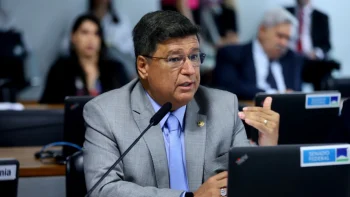 Com voto sim do senador Viana, PEC que criminaliza porte de drogas é aprovada em comissão