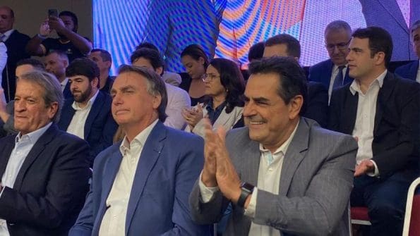 Domingos S&aacute;vio toma posse como presidente do PL em MG; evento teve a presen&ccedil;a de Bolsonaro