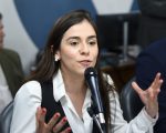 Deputada Lohanna solicita Audi&ecirc;ncia P&uacute;blica sobre municipaliza&ccedil;&atilde;o &ldquo;irregular&rdquo;