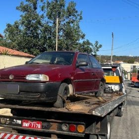 Veículo furtado em Nova Serrana é localizado pela PM em Bom Despacho