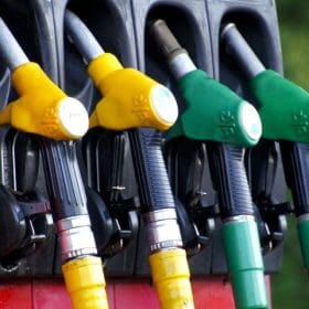 Petrobras baixa pre&ccedil;o da gasolina nas distribuidoras: e em Divin&oacute;polis, cai quando?