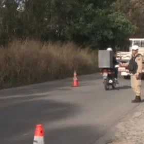 Número de acidentes triplica na rodovia entre Divinópolis e Carmo do Cajuru