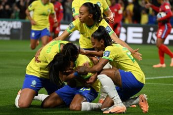 Sele&ccedil;&atilde;o feminina &eacute; eliminada da Copa do Mundo ap&oacute;s empate com Jamaica