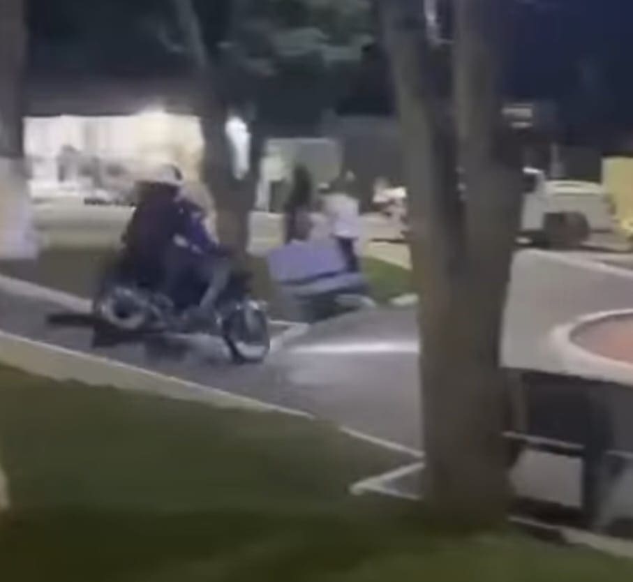 Veja v&iacute;deo: Motociclista foge de abordagem policial em S&atilde;o Sebasti&atilde;o do Oeste