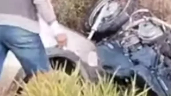 Acidente entre caminhonete e moto é registrado na BR-262 em Noa Serrana