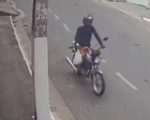 Ladr&atilde;o furta moto em Nova Serrana