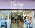 Estúdio Móvel da rádio Nova Sertaneja esta AO VIVO direto da inauguração da loja Julia Gontijo Pijamas,