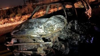 Acidente entre carro e &ocirc;nibus deixa pessoa morta em Divin&oacute;polis