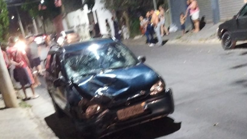 Acidente na Rua São João Del Rei em Divinópolis: PM no Local