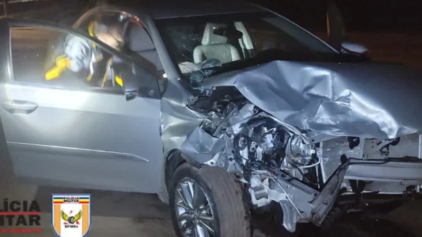 Motorista embriagado colidiu na traseira de outro veículo na mg-050